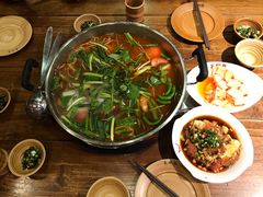 -亮欢寨酸汤鱼(沙冲路店)