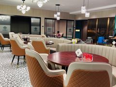 -百鸟朝凤宴会中心