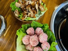 手打贡菜肉圆子-笔记安顺夺夺粉火锅