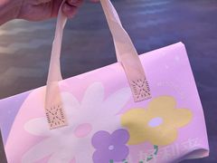 -好利来(上海虹桥新天地Lab主题店)