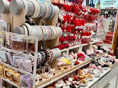 -名创优品(海珠乐峰广场店)