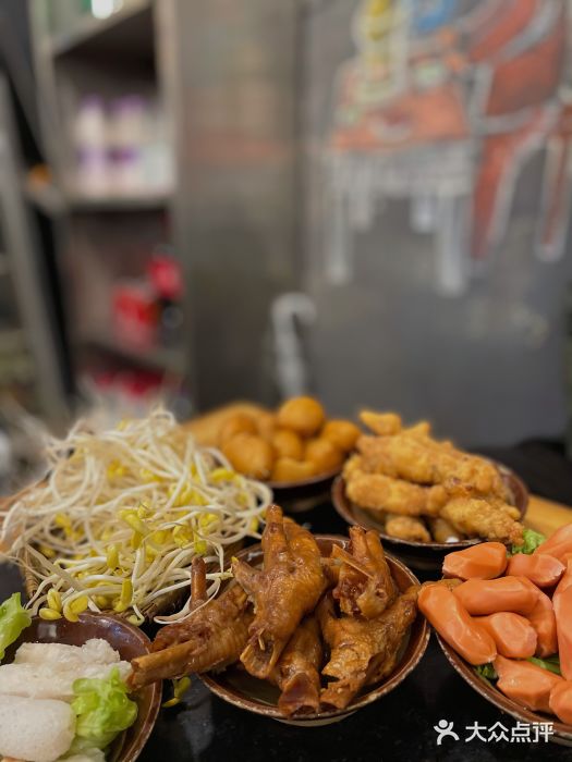 渝江湖老火锅(观音桥店)卤鸡爪图片
