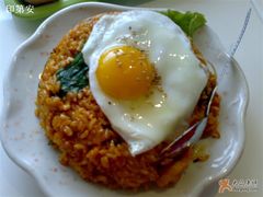 辣白菜炒饭-花腰餐吧Bistro烧烤 傣味(传媒大学店)