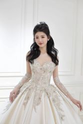 -拉瑞娜LaReine婚纱礼服高级定制