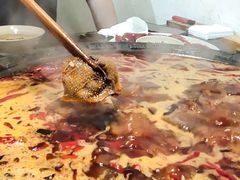 -渝嘴小老弟老火锅(华新村店)