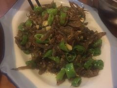 -临江餐馆二楼美食部落