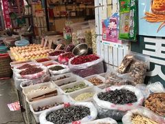 -杨肥肠火锅大排档(火车站花园店)