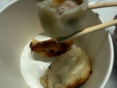 -黄阿姨锅贴大王(万航渡路店)