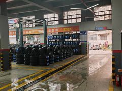 -哈贝卡汽车服务连锁(高新二路店)