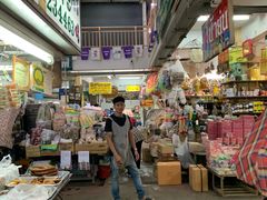 -瓦洛洛传统市场
