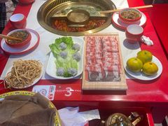 -欠火锅·水牛毛肚·团建聚餐·生日宴(何山路店)
