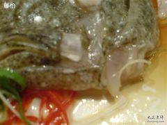 没有蒸熟的鱼2-御花园·粤菜·海鲜火锅(中山公园店)