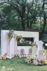 -花轿喜屋婚礼策划