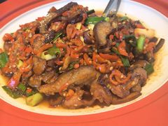 -有红鸡毛店·川菜(建设路店)