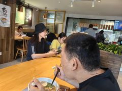 -呷佬·长沙手工米粉(金沙江路店)