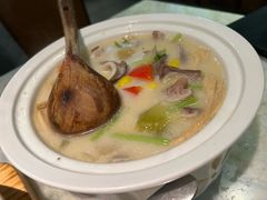 酸菜猪肚鸡-啫·粤风料理·啫啫煲(仓山万达广场店)
