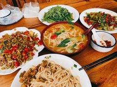 -牛八宝桂林米粉(八里庄店)