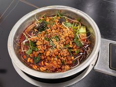 -周良天山牛杂城(天山路总店)
