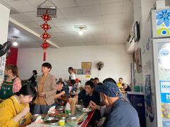 大堂-胡记牛杂粉