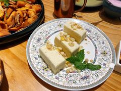 帕芙立-塔哈尔·新疆盛宴(城西银泰店)