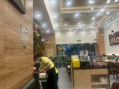 -佰搭果·广式茶餐厅(西华路店)