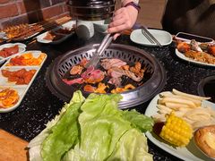 -釜御山海鲜烤肉火锅自助(新城市中心店)