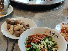 -忘情水鱼头·鲜鱼火锅(滨江中路店)