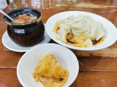 -胡成记口蘑龙眼包子(盐道街店)