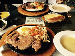 -豪客来牛排(中央花苑店)