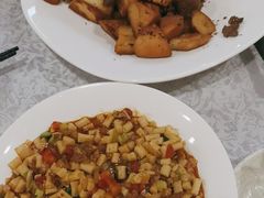 -汗腾格里·风味餐厅(新疆驻京办店)