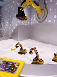 -奈尔宝家庭中心·亲子餐厅(北京东坝万达店)