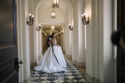 -纯色时光婚纱艺术馆WHITE