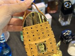 -广州周大福金融中心