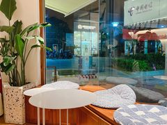 -Line 咖啡(石厦花园店)