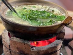 -雄伟美食(高沙中街店)