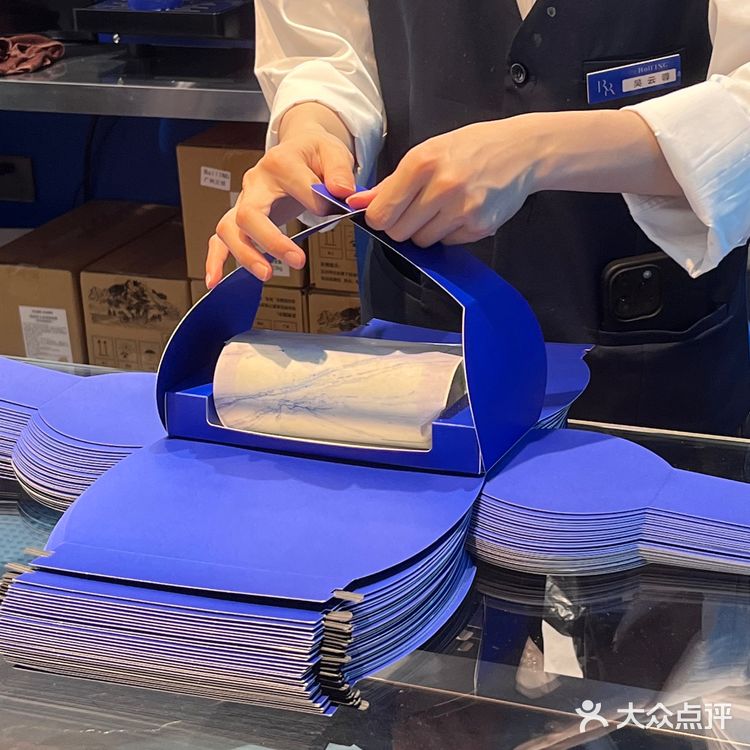 广州首店💙终于等到你！馋这口瑞士卷太久了！！