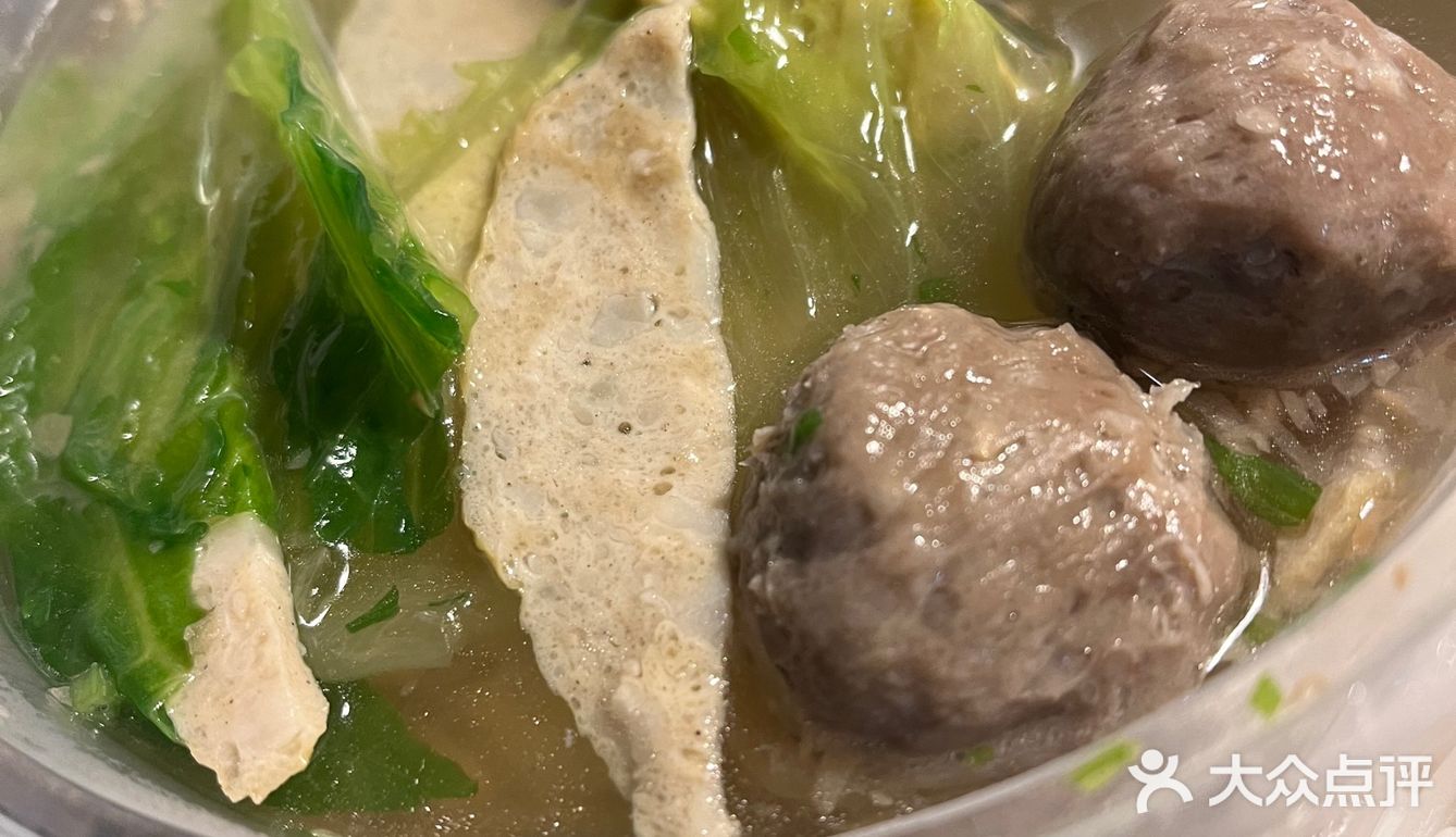 这不正是我封校期间的白月光吗