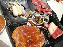 肉多多拼盘C-本家韩国烤肉(青岛万象城店)