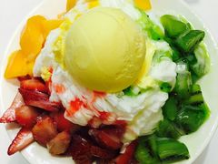 综合水果冰-西门町芒果冰