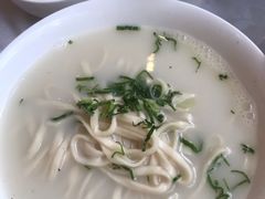-满江红四季餐厅 · 国家五钻级酒家(新纪元大酒店店)