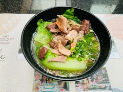-广州花都皇冠假日酒店