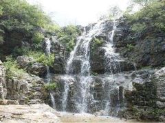 -大平台龙居瀑布旅游区