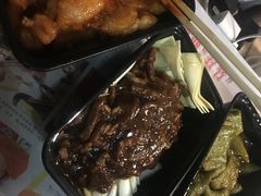 -洪姐川菜东北菜铁锅炖(天生丽街店)