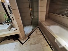 -驻马店柏林国际酒店