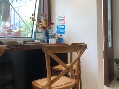 靠窗位-肥朵食堂(带梦胡同店)