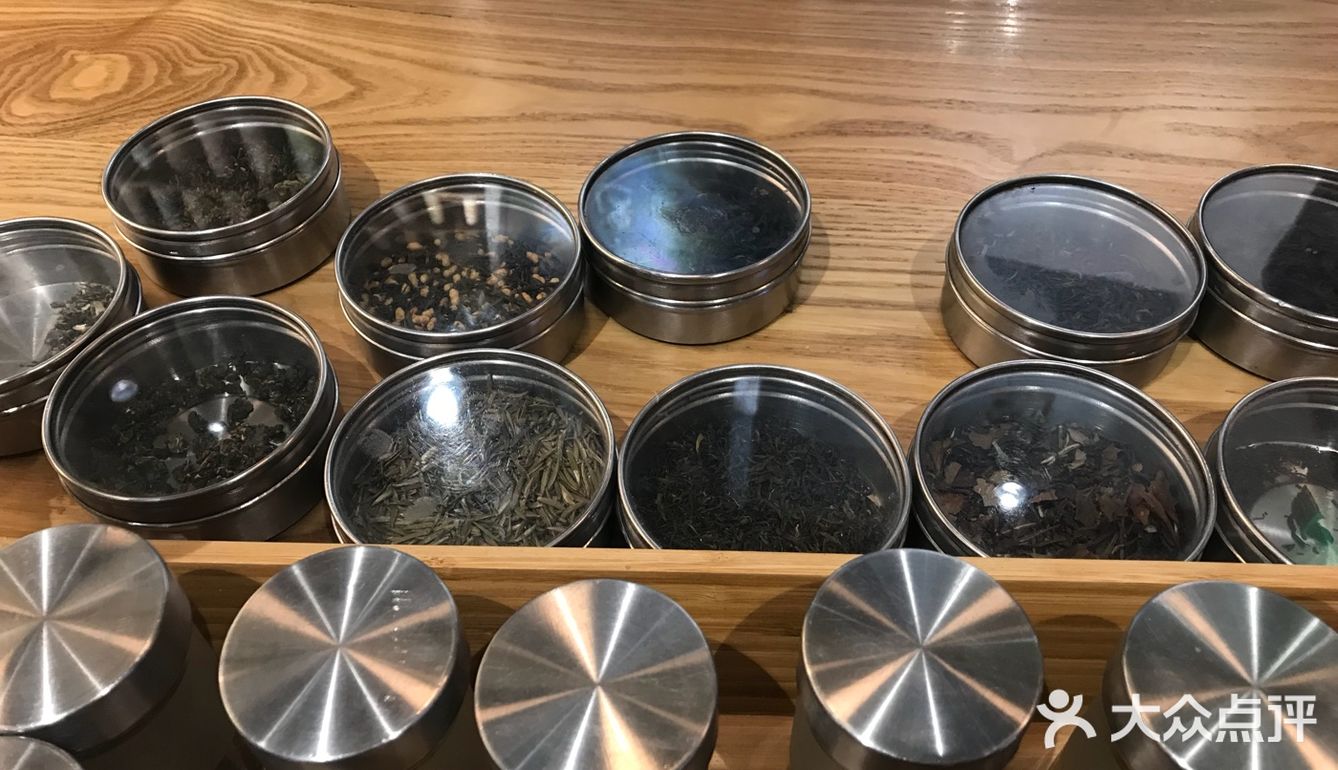 喝到后面会觉得有点甜腻，不能自己选择甜度