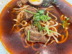 香辣牛肉面-何必是家面馆 HB noodles&coffee