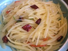 酸辣土豆丝-新白鹿餐厅(城西银泰城店)