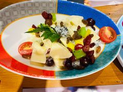 -米德维奇俄式西餐厅(西六道街店)