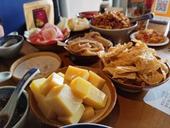 -包整·丝娃娃(一览甲秀楼风景店)